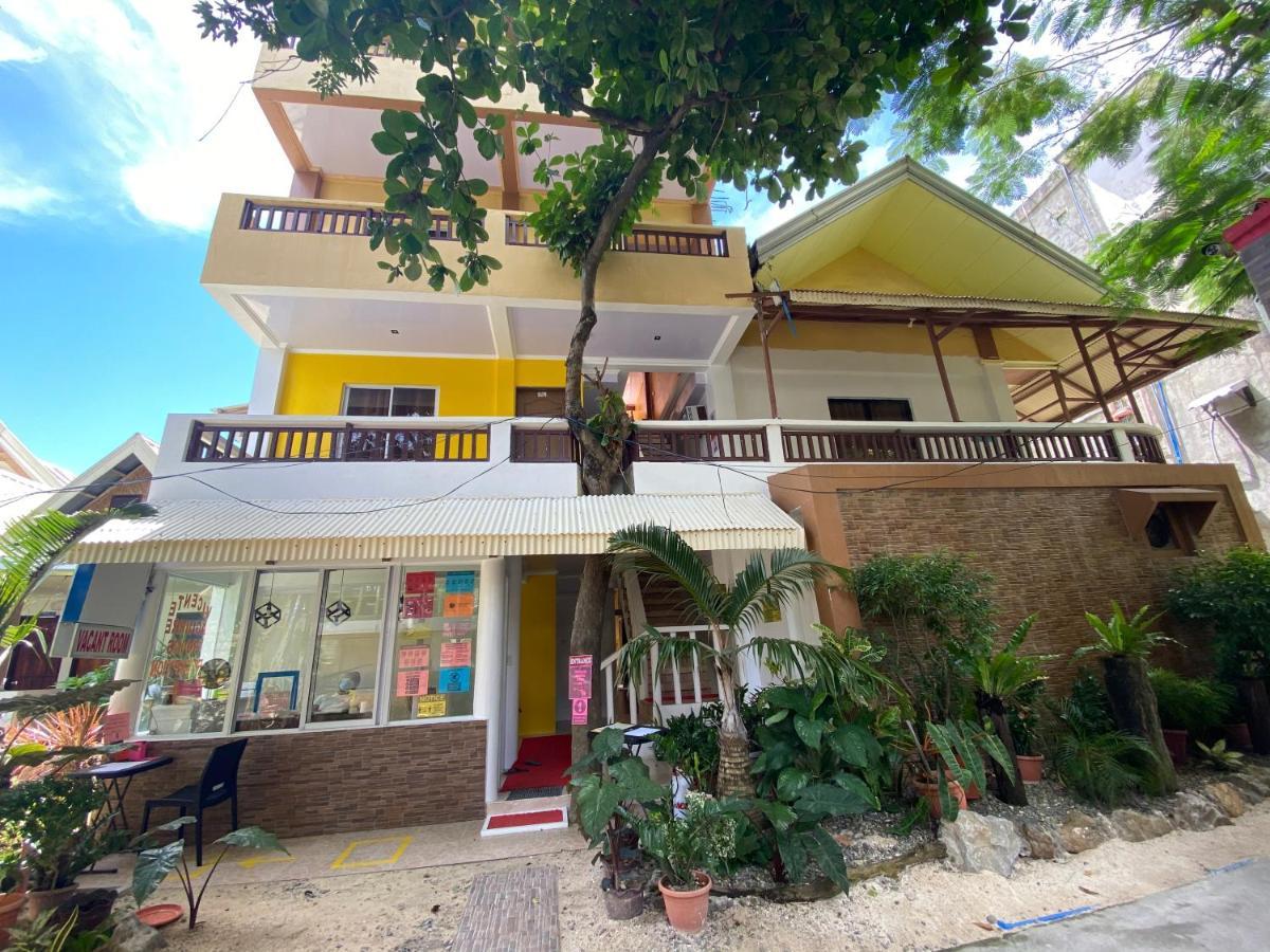Vicente Aguirre Rooms Boracay Island Exterior foto