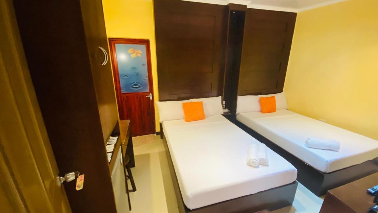 Vicente Aguirre Rooms Boracay Island Exterior foto