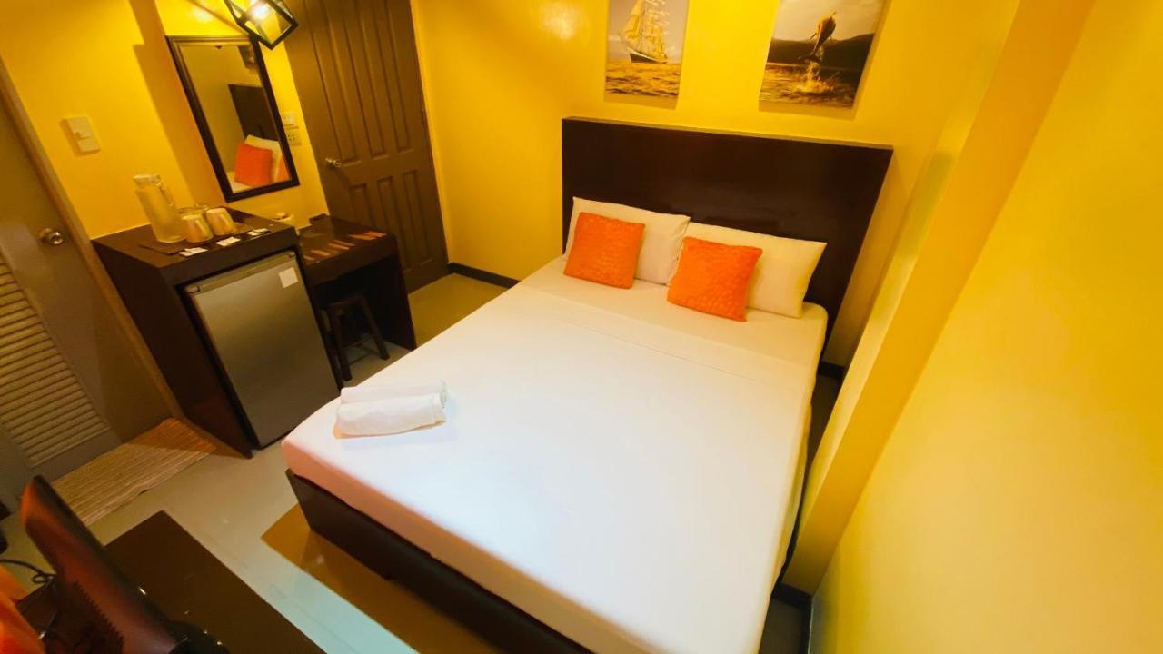 Vicente Aguirre Rooms Boracay Island Exterior foto